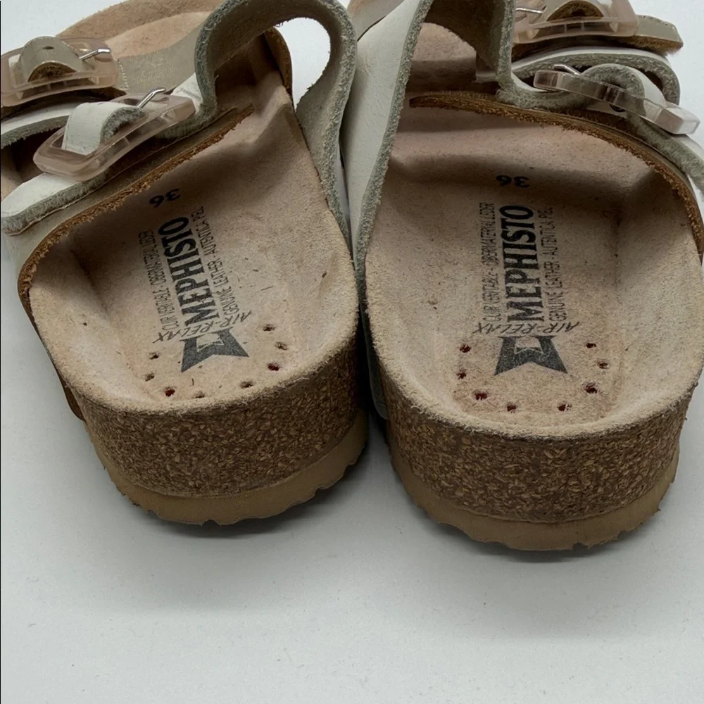 Mephisto Kids Double-Buckle Sandals‎ in Cream and Gold 36/6 US size